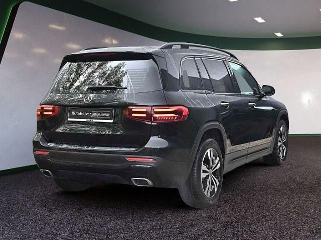 Gebraucht Mercedes GLB180 Advanced Plus 136 PS (100 kW) 2024 Schwarz / nachtschwarz SUV