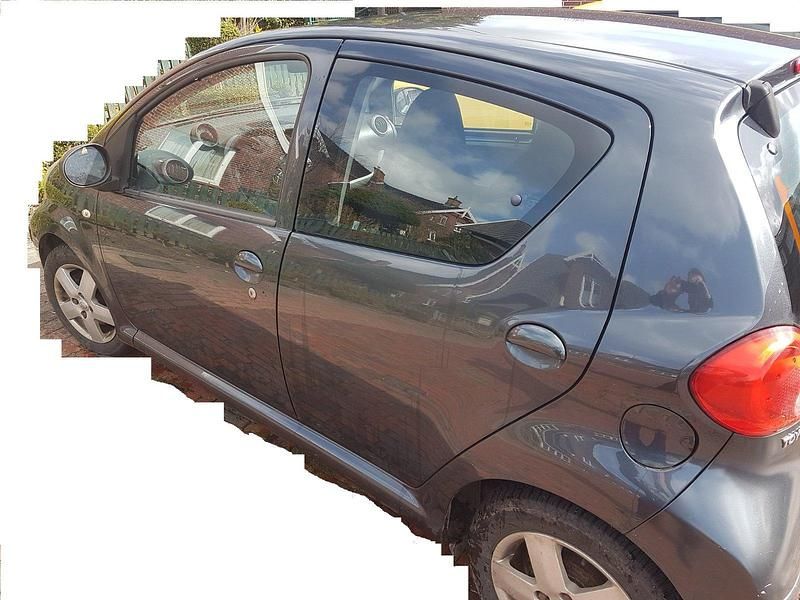 Gebraucht Toyota Aygo 68 PS (50 kW) 2005 Kleinwagen