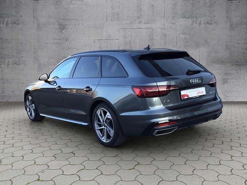 Gebraucht Audi A4 S-Line 150 PS (110 kW) 2022 Daytonagrau perleffekt Kombi