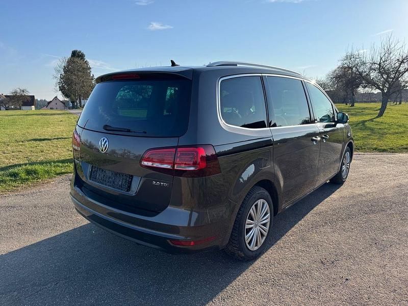 Gebraucht VW Sharan Allstar 184 PS (135 kW) 2016 Braun Van / Kleinbus