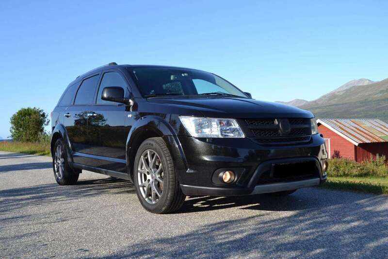 Schwarz Gebraucht 2012 Fiat Freemont Urban SUV | 5.899 € (Guter Preis) - Bild 1/4