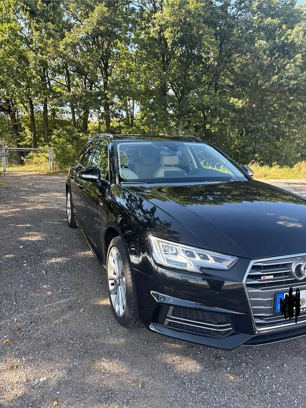 Gebraucht Audi A4 150 PS (110 kW) 2016 Schwarz Kombi