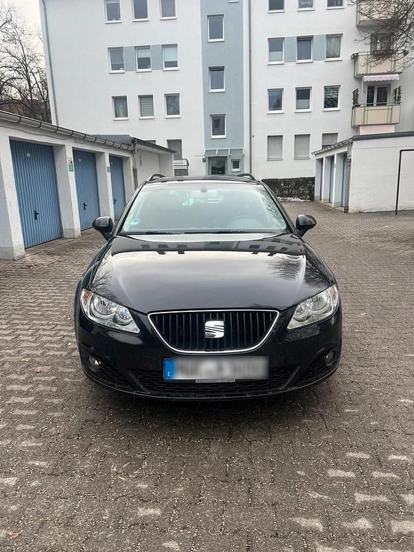 Schwarz Gebraucht 2009 Seat Exeo Kombi | 4.300 € (Etwas zu teuer) - Bild 1/4