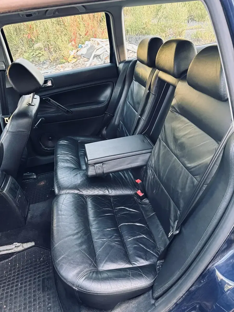Gebraucht VW Passat 131 PS (96 kW) 2003 Blau Kombi