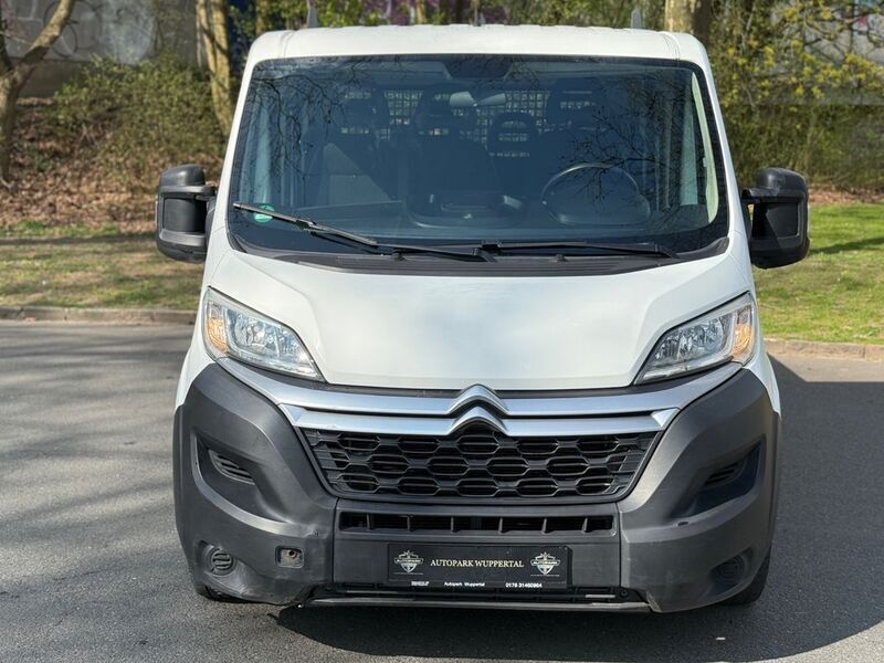 Weiß Gebraucht 2018 Citroën Jumper Van / Kleinbus | 16.499 € (Fairer Preis) - Bild 1/4