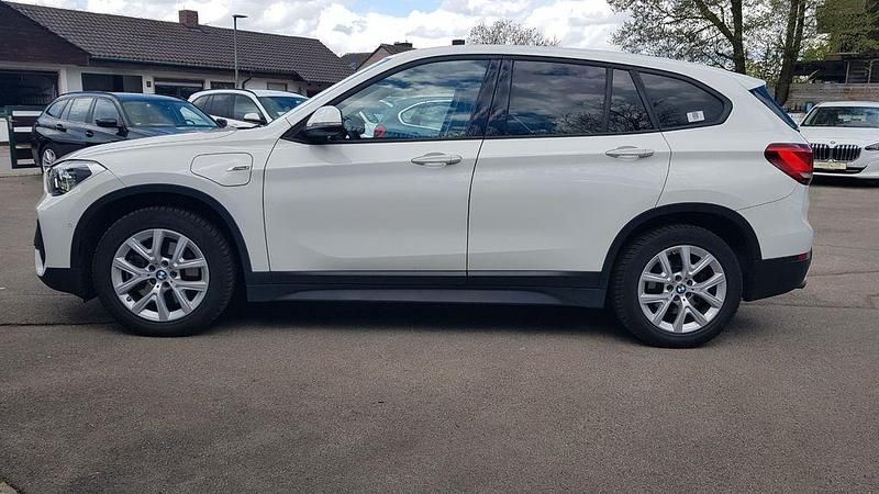 Używany BMW X1 Performance 220 KM (161 kW) 2022 Biały SUV