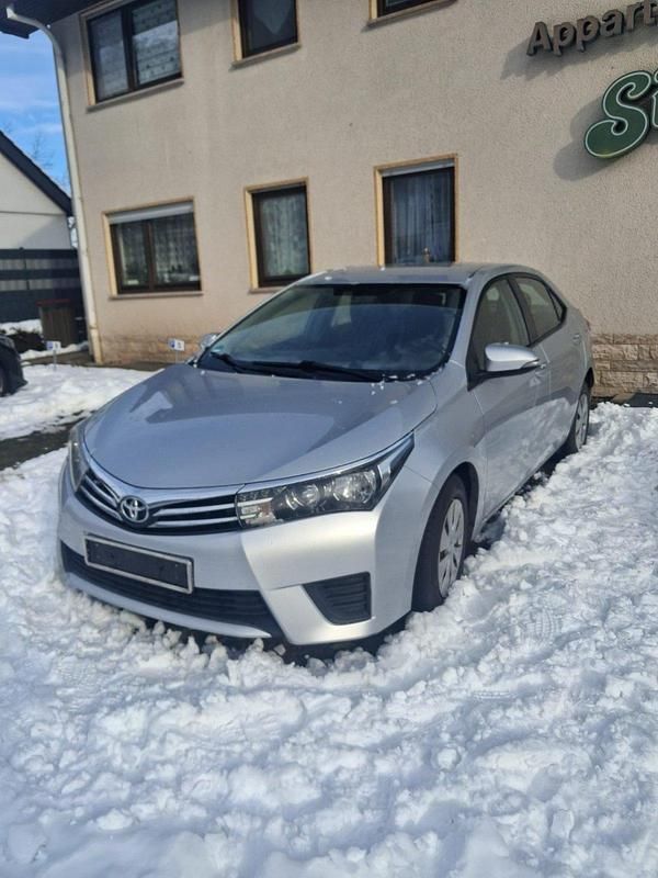 Gebraucht Toyota Corolla 116 PS (85 kW) 2014 Grau Limousine