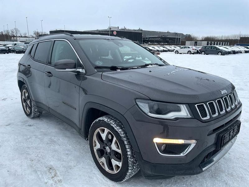 Gebraucht Jeep Compass Limited 120 PS (88 kW) 2018 Grau SUV