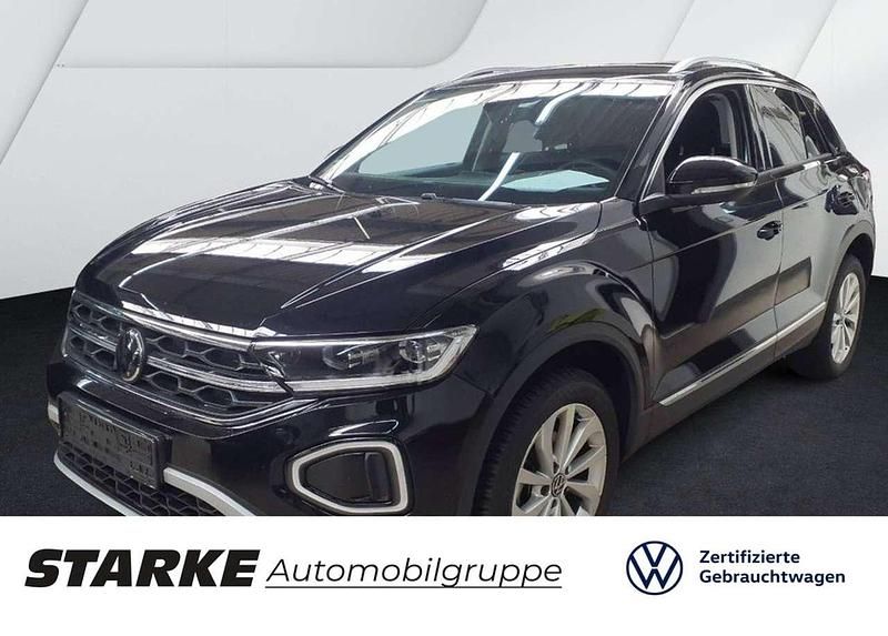 Deep black perleffekt Gebraucht 2024 VW T-Roc Style SUV | 28.930 € (Guter Preis) - Bild 1/4
