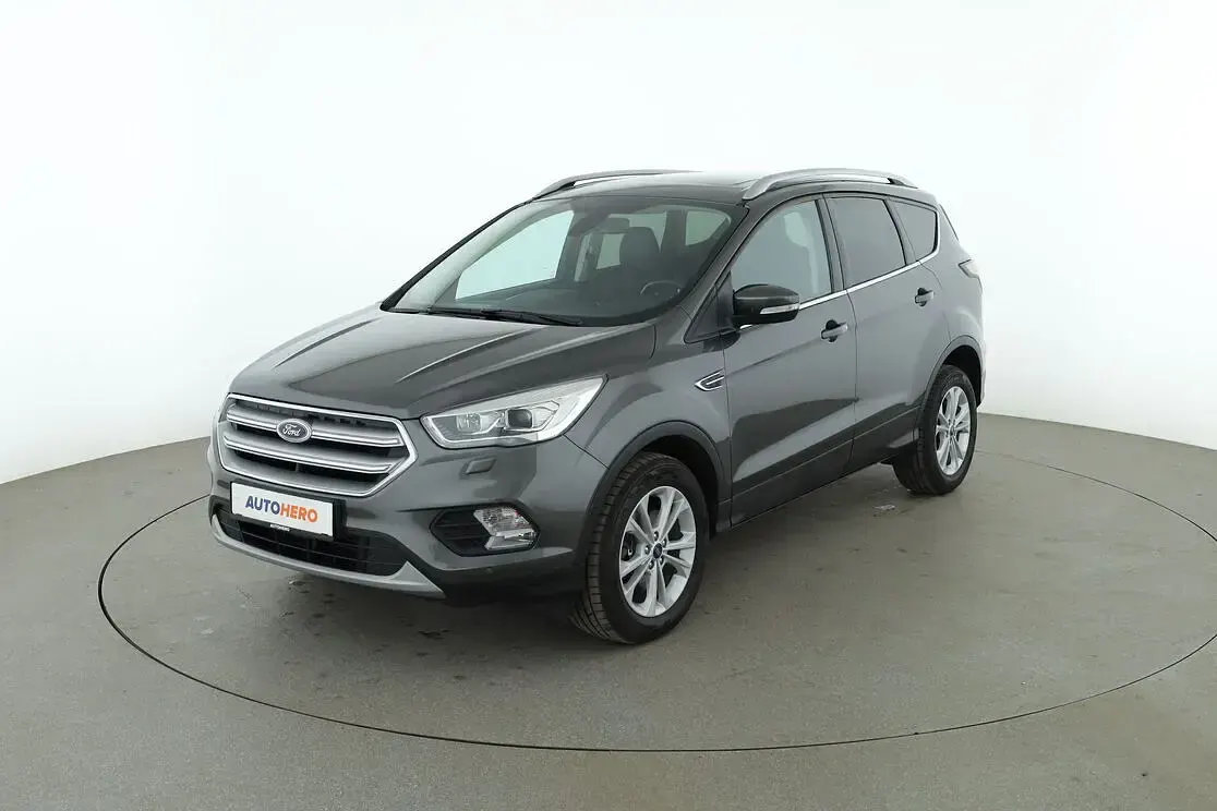 Gebraucht Ford Kuga Titanium 150 PS (110 kW) 2019 SUV