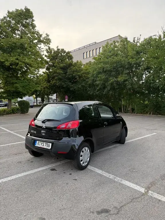 Gebraucht Mitsubishi Colt Motion 75 PS (55 kW) 2006 Schwarz Limousine
