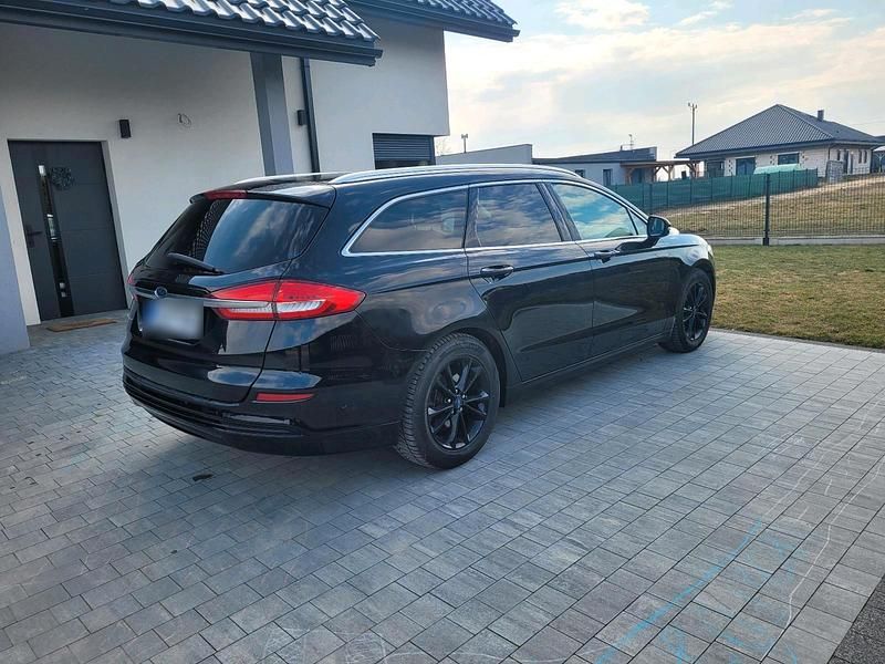 Gebraucht Ford Mondeo 164 PS (120 kW) 2018 Schwarz Kombi