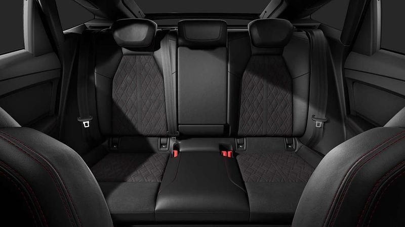 Gebraucht Audi Q4 Sportback e-tron Design 219 kW (299 PS) 2023 Schwarz SUV