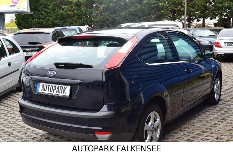Gebraucht Ford Focus Fun X 80 PS (58 kW) 2006 Blau Kleinwagen