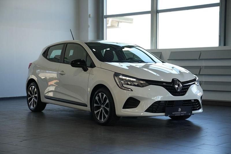 Gebraucht Renault Clio V Equilibre 67 PS (49 kW) 2023 Gletscherweiss Limousine