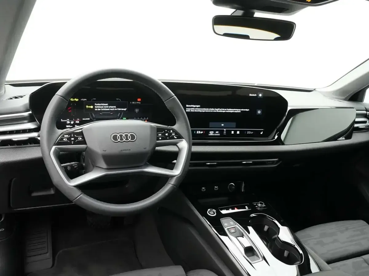 Gebraucht Audi A5 Sport 299 PS (219 kW) 2025 Schwarz Kombi