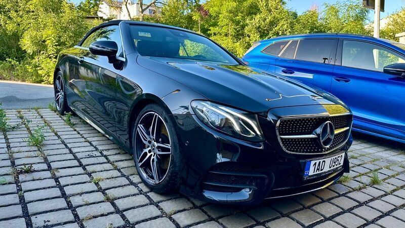 Schwarz Gebraucht 2020 Mercedes E200 AMG Cabrio | 35.700 € (Guter Preis) - Bild 1/4