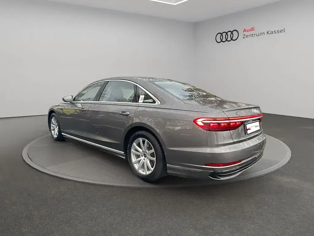 Gebraucht Audi A8L Ambiente 286 PS (210 kW) 2023 Terragrau metallic Limousine