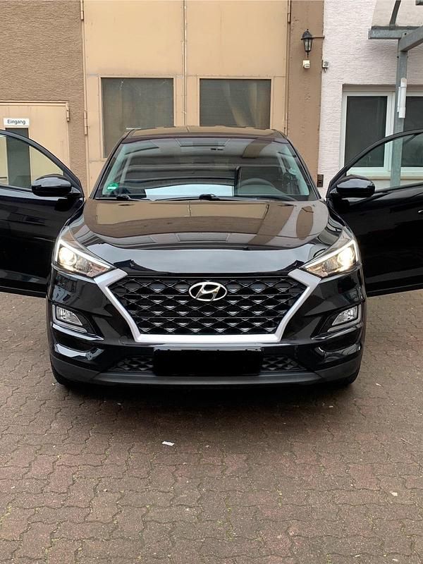 Schwarz Gebraucht 2019 Hyundai Tucson SUV | 16.000 € (Fairer Preis) - Bild 1/4