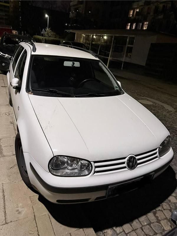 Gebraucht VW Golf IV 2001 Weiß Kombi