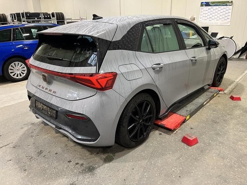 Gebraucht Cupra Born 150 kW (204 PS) 2023 Grau Kleinwagen