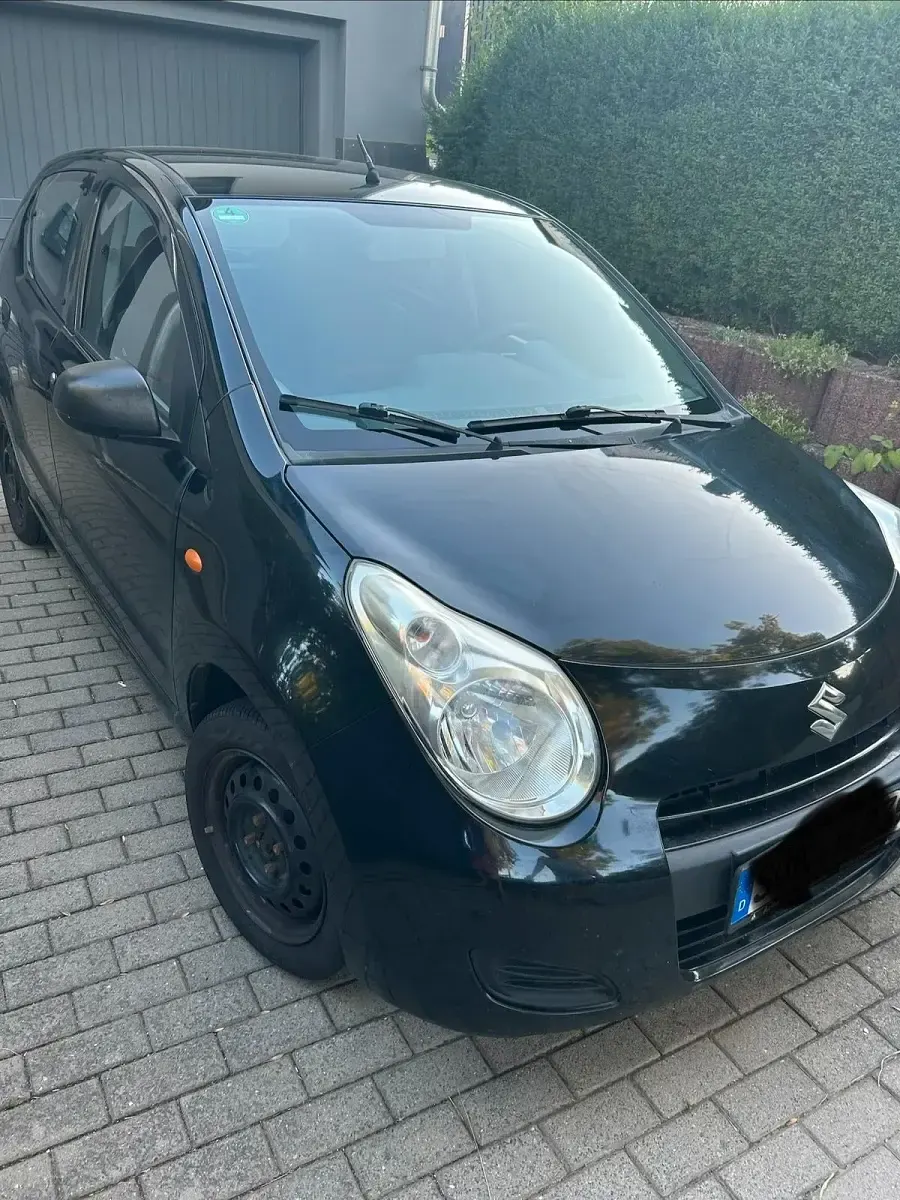 Gebraucht Suzuki Alto 68 PS (50 kW) 2010 Schwarz Kleinwagen