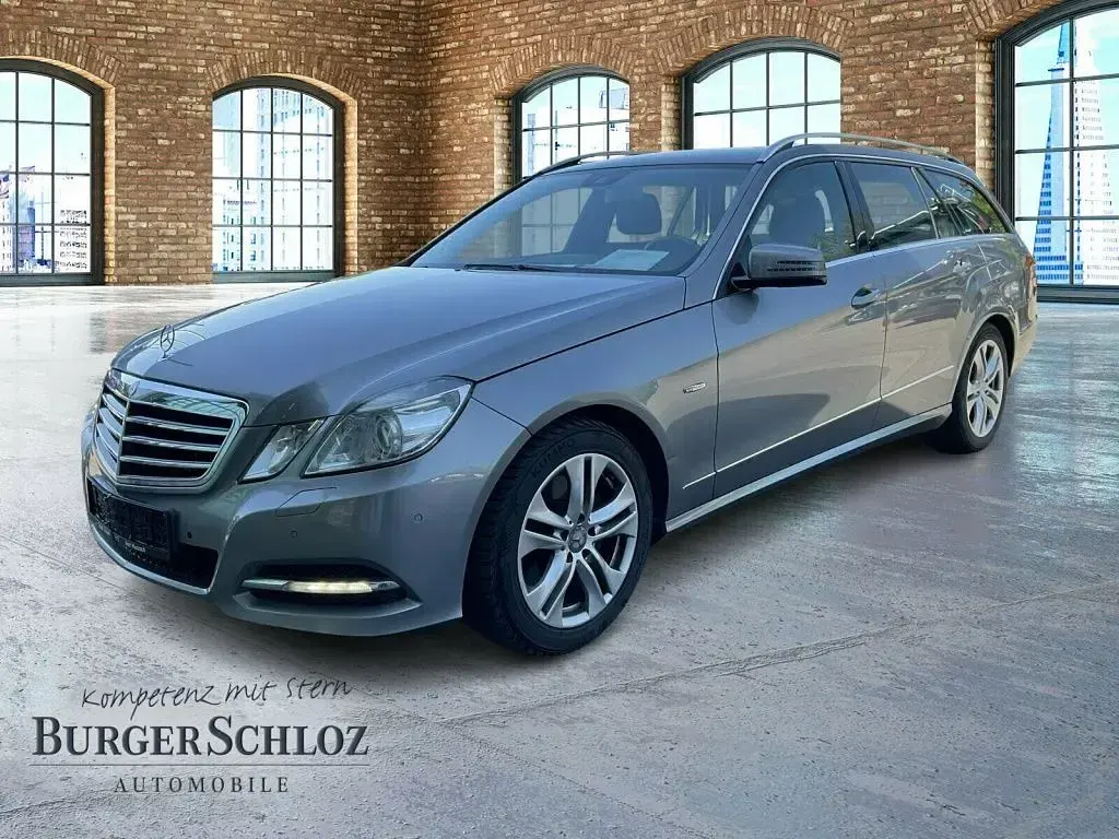 Gebraucht Mercedes E350 265 PS (194 kW) 2011 Palladiumsilber metallic Kombi
