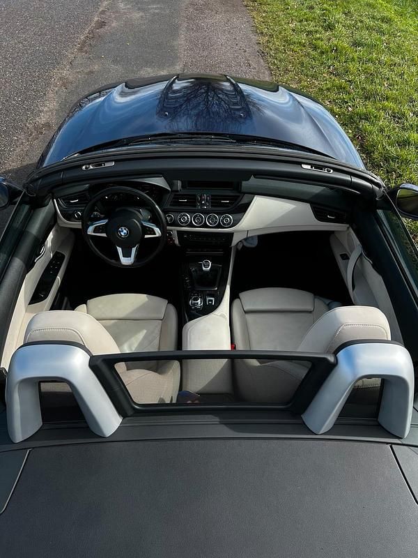 Gebraucht BMW Z4 204 PS (150 kW) 2011 Blau Cabrio