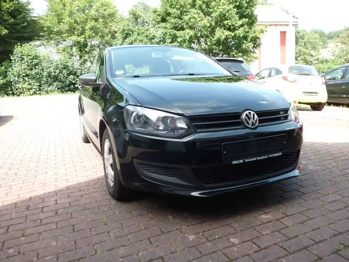 Gebraucht VW Polo Trendline 60 PS (44 kW) 2014 Schwarz Kleinwagen