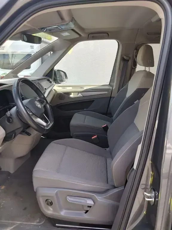 Gebraucht VW Multivan 150 PS (110 kW) 2023 Van / Kleinbus