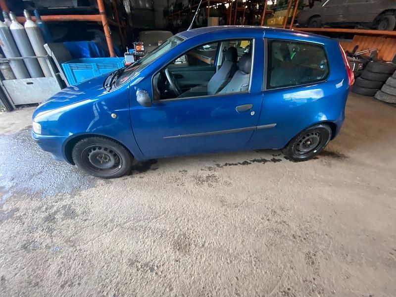 Gebraucht Fiat Punto 60 PS (44 kW) 2003 Blau Kleinwagen