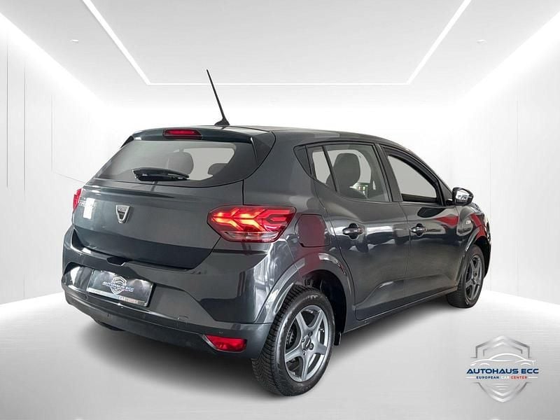 Gebraucht Dacia Sandero Comfort 101 PS (74 kW) 2022 Grau Kleinwagen
