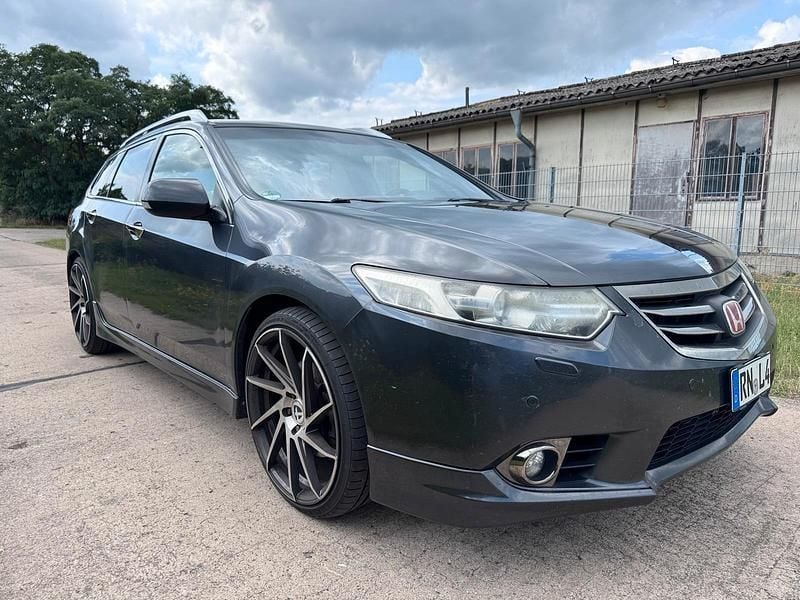 Grau Gebraucht 2012 Honda Accord Type S Kombi | 6.999 € (Fairer Preis) - Bild 1/4