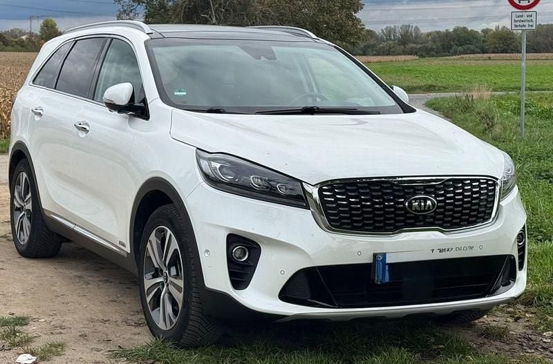 Weiß Gebraucht 2020 Kia Sorento Edition 7 SUV | 32.400 € (Superpreis) - Bild 1/4