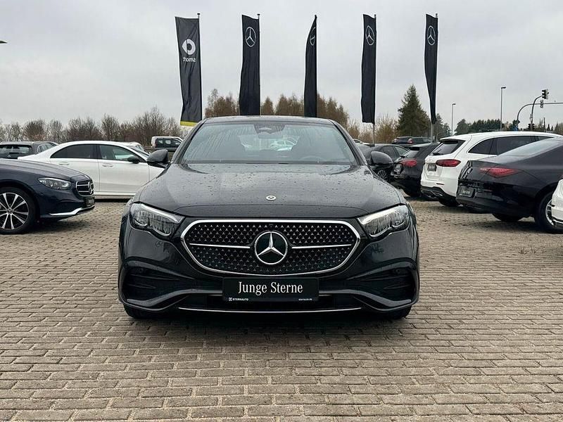 Gebraucht Mercedes E300 AMG 313 PS (230 kW) 2024 Metalliclack graphitgrau metallic Limousine