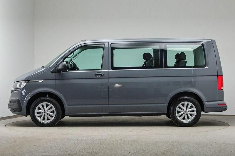 Gebraucht VW Multivan Trendline 150 PS (110 kW) 2021 Pure grey Van