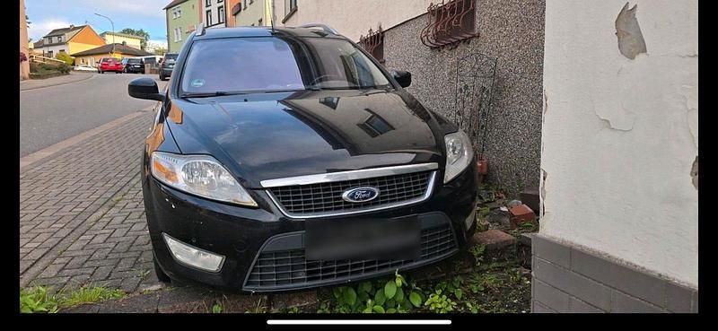 Gebraucht Ford Mondeo 140 PS (102 kW) 2008 Schwarz Kombi