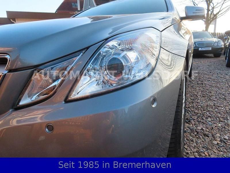 Gebraucht Mercedes E220 170 PS (125 kW) 2010 Silber Coupé