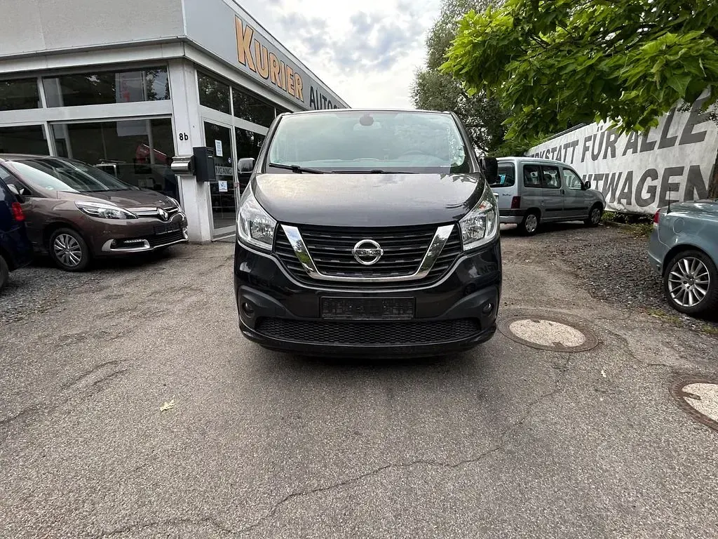 Gebraucht Nissan NV300 Comfort 145 PS (106 kW) 2018 Schwarz Van