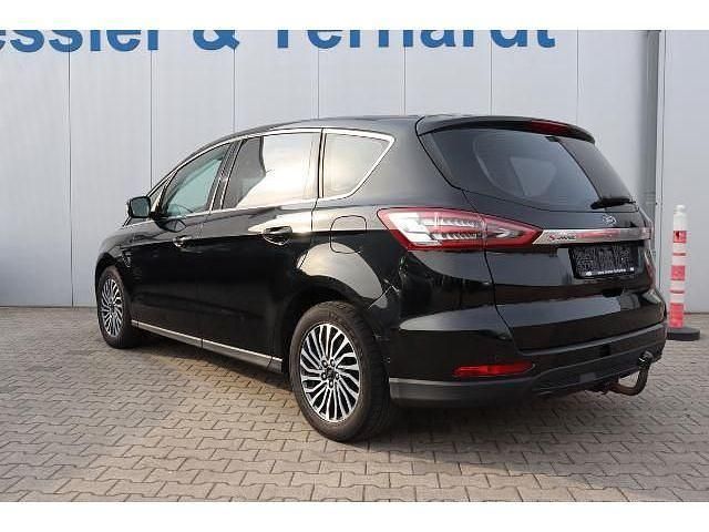 Gebraucht Ford S-MAX Titanium 150 PS (110 kW) 2019 Schwarz Van / Kleinbus