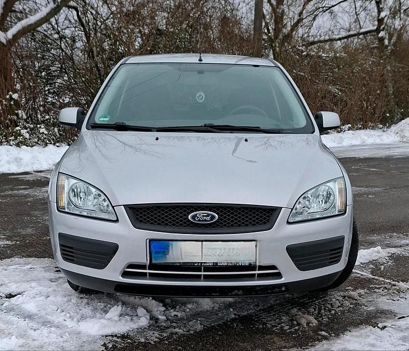 Silber Gebraucht 2007 Ford Focus Kleinwagen | 2.790 € (Fairer Preis) - Bild 1/4