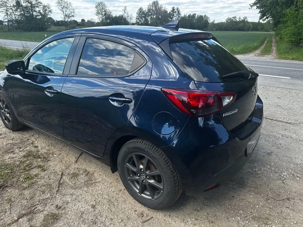 Gebraucht Mazda 2 Exclusive-Line 90 PS (66 kW) 2019 Blau Kleinwagen
