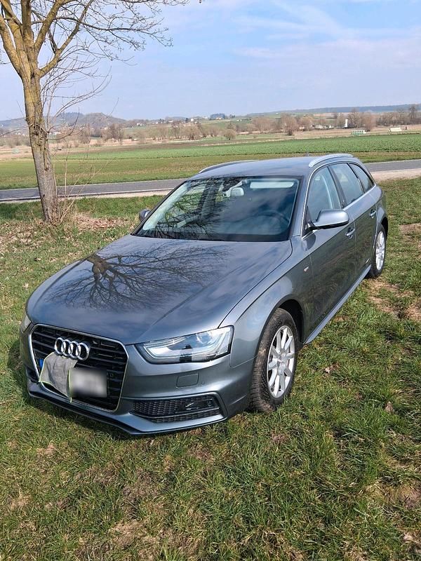 Gebraucht Audi A4 150 PS (110 kW) 2015 Grau Kombi