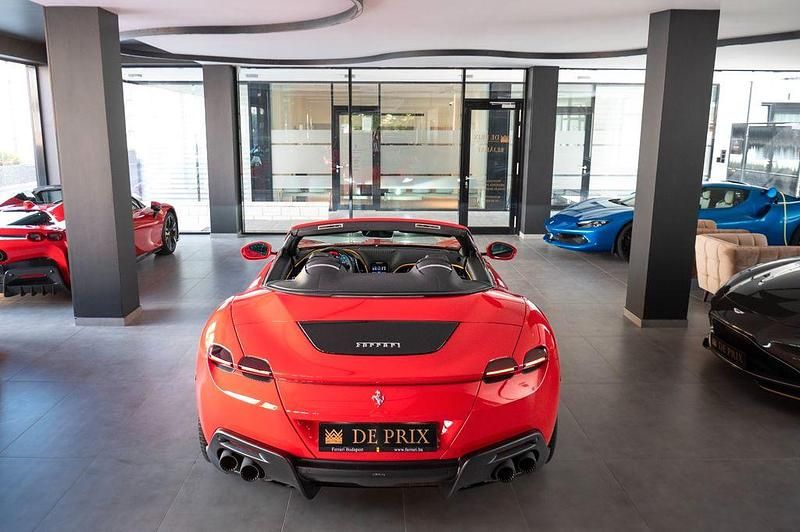 Neu Ferrari Roma 620 PS (456 kW) 2025 Rot Coupé