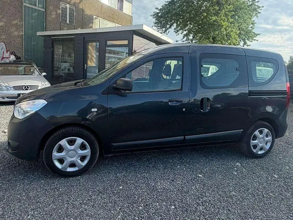Gebraucht Dacia Dokker Ambiance 83 PS (61 kW) 2015 Grau "comete" Van / Kleinbus