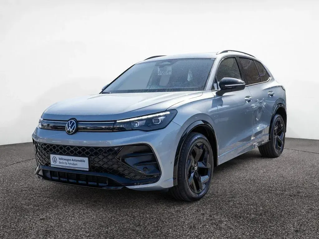 Gebraucht VW Tiguan Style 150 PS (110 kW) 2025 Silber SUV