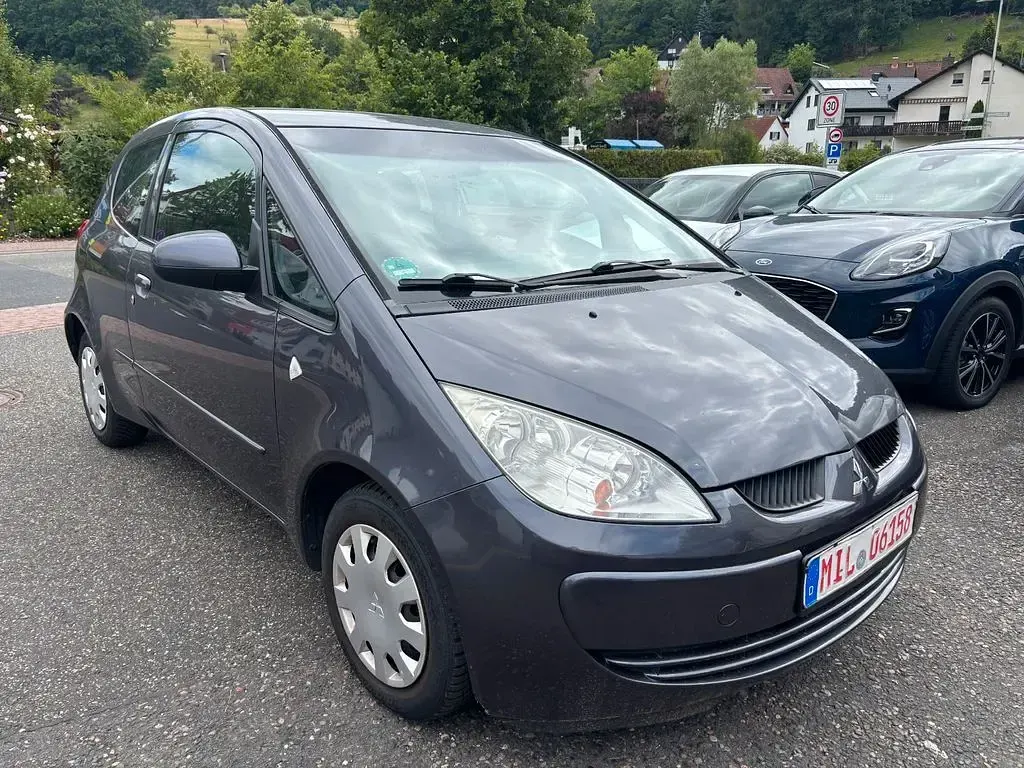 Gebraucht Mitsubishi Colt Invite 95 PS (69 kW) 2006 Grau Kleinwagen