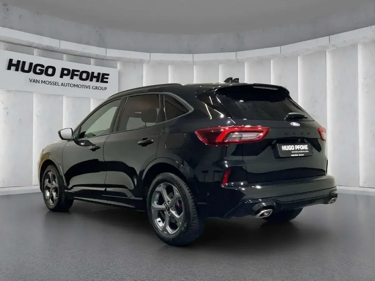 Gebraucht Ford Kuga ST-Line X 186 PS (136 kW) 2024 Agate black metallic SUV