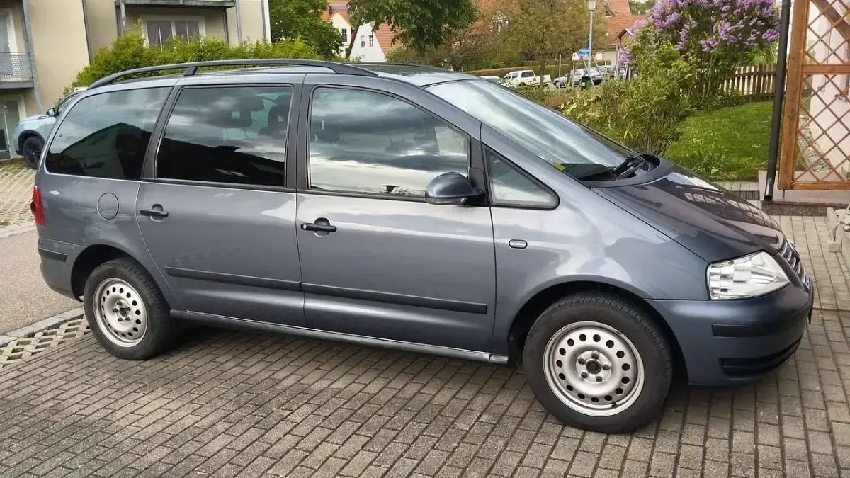 Gebraucht VW Sharan United 116 PS (85 kW) 2010 Grau Van / Kleinbus