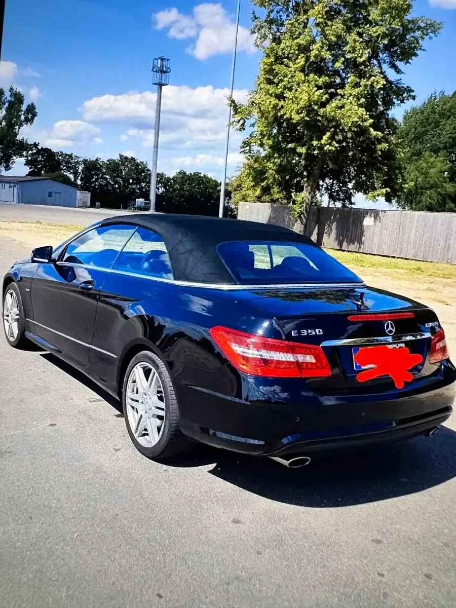 Gebraucht Mercedes E350 231 PS (169 kW) 2011 Schwarz Cabrio